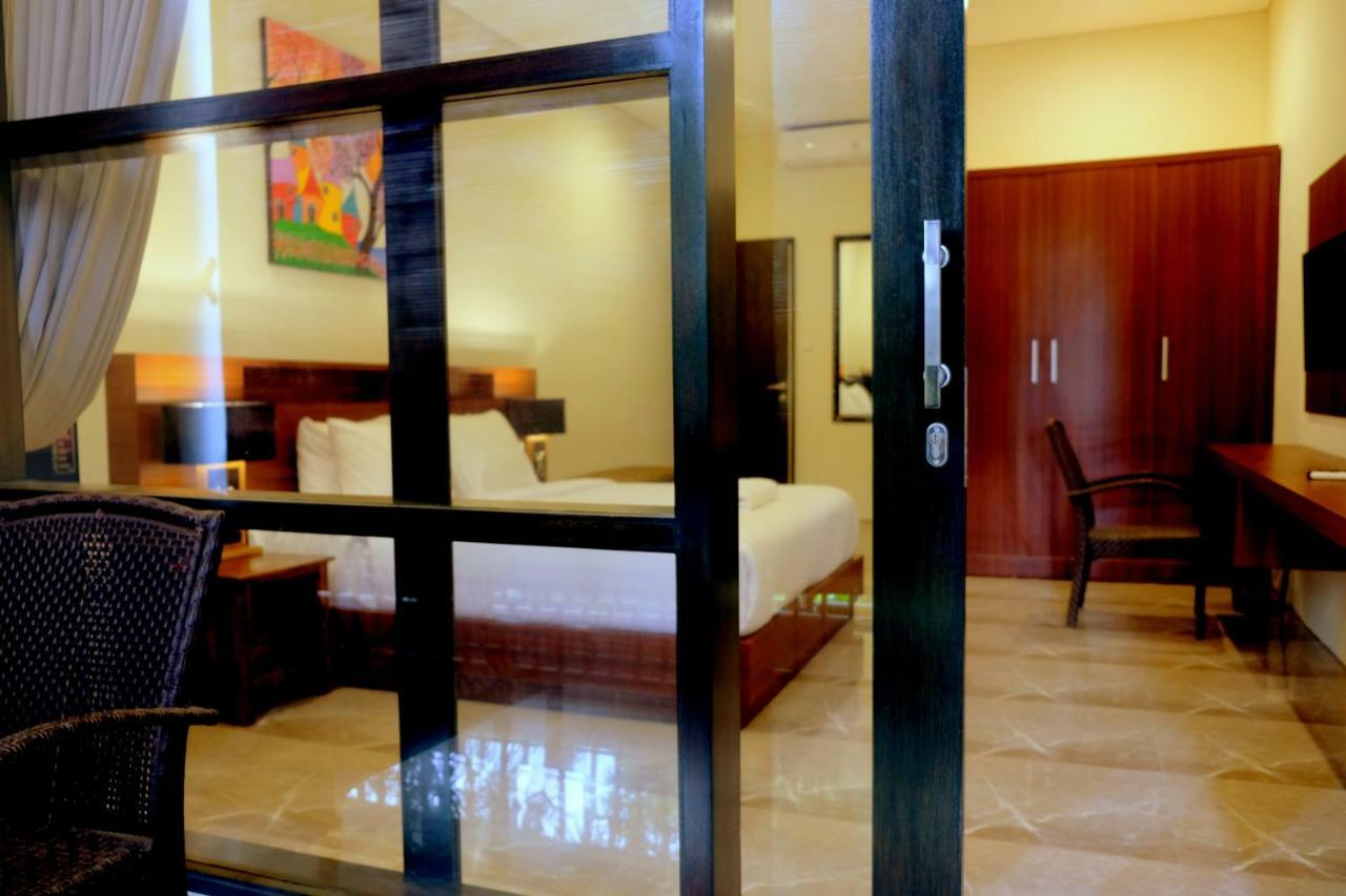 The New Moon Seminyak Hotel Luaran gambar